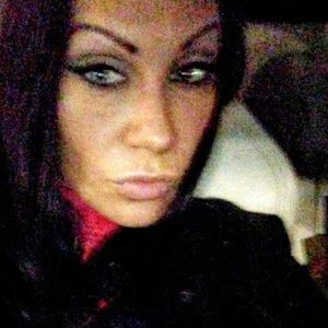 Meet your Posher, Lorraine